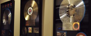mary j blige platinum plaque awards
